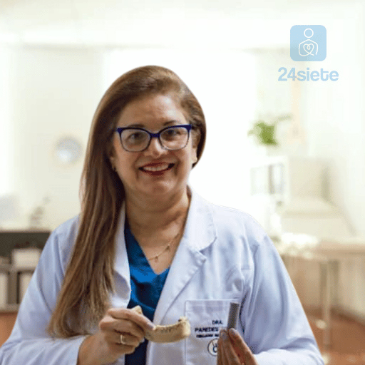 Dra. Nancy Paredes