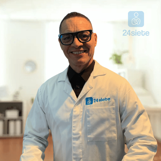 Dr. Roald  Gómez
